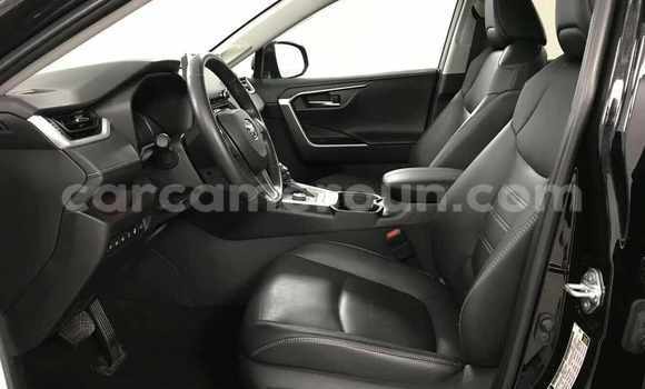 Acheter Neuf Voiture Toyota RAV4 Noir à Douala, Littoral Cameroon Acheter Neuf Voiture Toyota RAV4 Noir à Douala, Littoral Cameroon