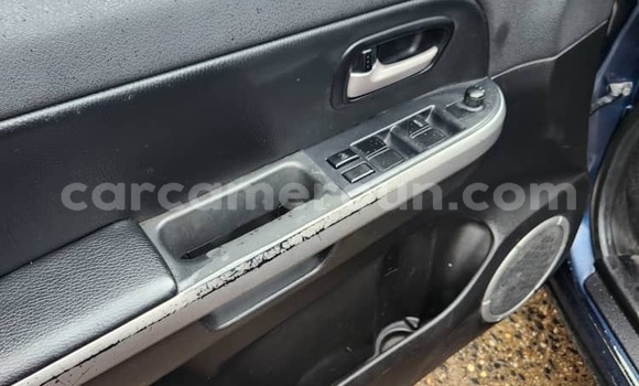 Sayi Na hannu Suzuki Grand Vitara Blue Mota in Douala a Ƙasar Kamaru Sayi Na hannu Suzuki Grand Vitara Blue Mota in Douala a Ƙasar Kamaru