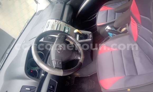 Buy Import Toyota Corolla Verso Silver Car in Douala in Littoral Cameroon Buy Import Toyota Corolla Verso Silver Car in Douala in Littoral Cameroon