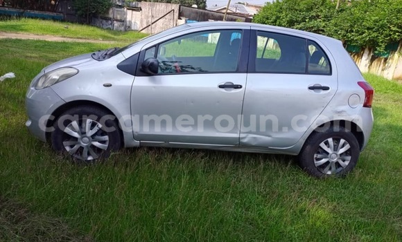 Sayi Na hannu Toyota Yaris Sauran Mota in Douala a Ƙasar Kamaru Sayi Na hannu Toyota Yaris Sauran Mota in Douala a Ƙasar Kamaru