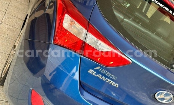 Sayi Sabo Hyundai Elantra Sauran Mota in Douala a Ƙasar Kamaru Sayi Sabo Hyundai Elantra Sauran Mota in Douala a Ƙasar Kamaru