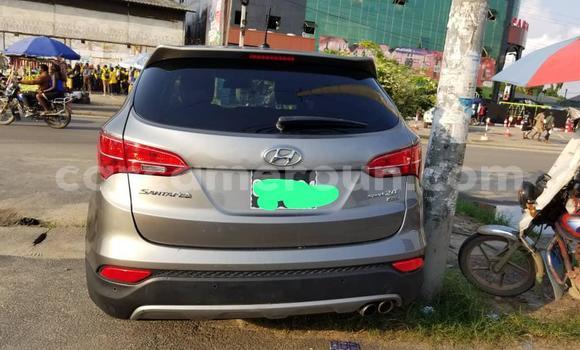 Sayi Sabo Hyundai Santa Fe Sauran Mota in Douala a Ƙasar Kamaru Sayi Sabo Hyundai Santa Fe Sauran Mota in Douala a Ƙasar Kamaru