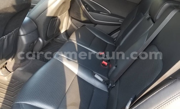 Sayi Sabo Hyundai Santa Fe Sauran Mota in Douala a Ƙasar Kamaru Sayi Sabo Hyundai Santa Fe Sauran Mota in Douala a Ƙasar Kamaru