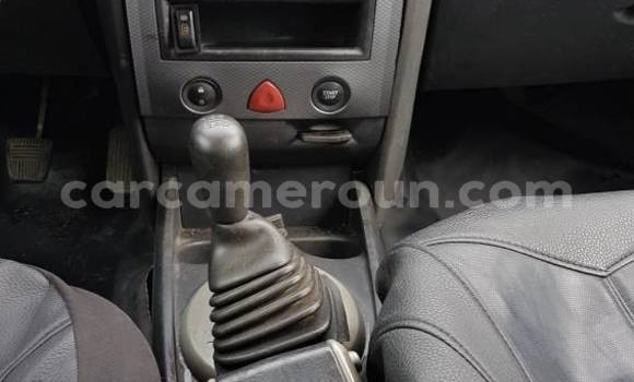 Sayi Na hannu Renault Megane Sauran Mota in Douala a Ƙasar Kamaru Sayi Na hannu Renault Megane Sauran Mota in Douala a Ƙasar Kamaru
