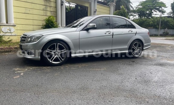Sayi Sabo Mercedes‒Benz C-klasse Sauran Mota in Douala a Ƙasar Kamaru Sayi Sabo Mercedes‒Benz C-klasse Sauran Mota in Douala a Ƙasar Kamaru