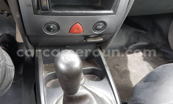 Sayi Na hannu Renault Megane Sauran Mota in Douala a Ƙasar Kamaru Sayi Na hannu Renault Megane Sauran Mota in Douala a Ƙasar Kamaru