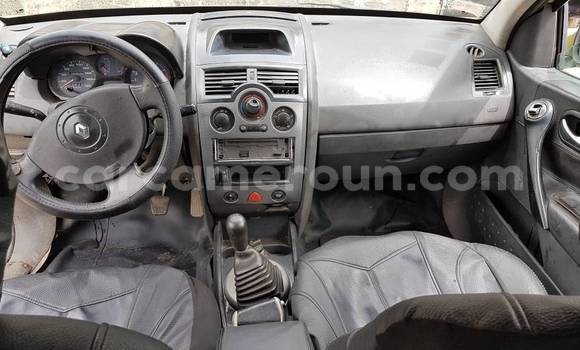 Sayi Na hannu Renault Megane Sauran Mota in Douala a Ƙasar Kamaru Sayi Na hannu Renault Megane Sauran Mota in Douala a Ƙasar Kamaru