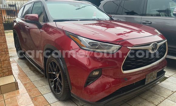 Buy Import Toyota Highlander Red Car in Douala in Littoral Cameroon