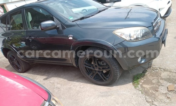 Acheter Import Voiture Toyota RAV4 Noir à Douala, Littoral Cameroon Acheter Import Voiture Toyota RAV4 Noir à Douala, Littoral Cameroon