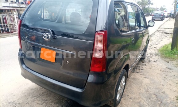 Acheter Occasion Voiture Toyota Avanza Gris à Douala, Littoral Cameroon Acheter Occasion Voiture Toyota Avanza Gris à Douala, Littoral Cameroon