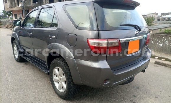 Acheter Occasion Voiture Toyota Fortuner Gris à Douala, Littoral Cameroon Acheter Occasion Voiture Toyota Fortuner Gris à Douala, Littoral Cameroon