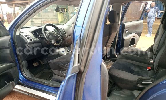 Buy Used Mitsubishi Outlander Blue Car in Douala in Littoral Cameroon Buy Used Mitsubishi Outlander Blue Car in Douala in Littoral Cameroon