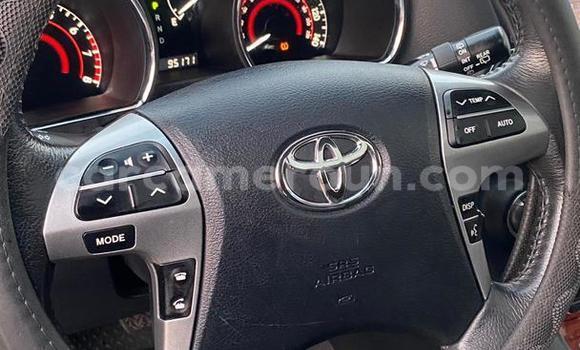 Sayi Na hannu Toyota Highlander Brown Mota in Douala a Ƙasar Kamaru Sayi Na hannu Toyota Highlander Brown Mota in Douala a Ƙasar Kamaru