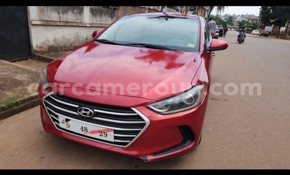 Sayi Sabo Hyundai Elantra Red Mota in Yaounde a Babban Kamaru