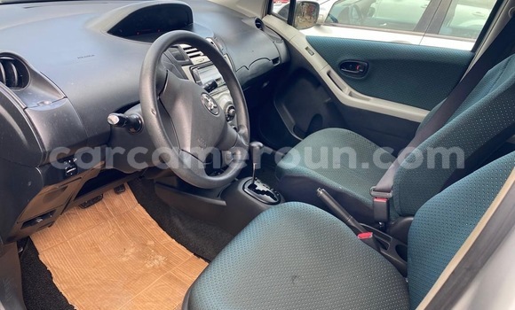 Sayi Sabo Toyota Yaris Sauran Mota in Douala a Ƙasar Kamaru Sayi Sabo Toyota Yaris Sauran Mota in Douala a Ƙasar Kamaru