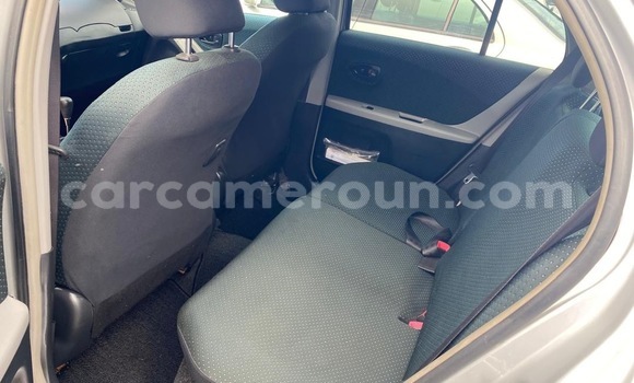 Sayi Sabo Toyota Yaris Sauran Mota in Douala a Ƙasar Kamaru Sayi Sabo Toyota Yaris Sauran Mota in Douala a Ƙasar Kamaru