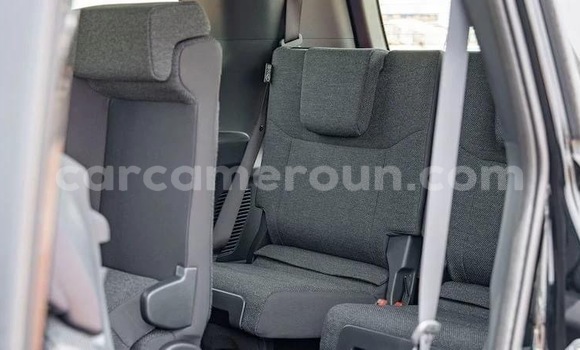 Acheter Neuf Voiture Toyota Prado Noir à Yaoundé, Central Cameroon Acheter Neuf Voiture Toyota Prado Noir à Yaoundé, Central Cameroon