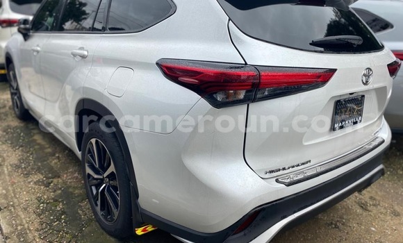 Acheter Neuf Voiture Toyota Highlander Blanc à Douala, Littoral Cameroon Acheter Neuf Voiture Toyota Highlander Blanc à Douala, Littoral Cameroon