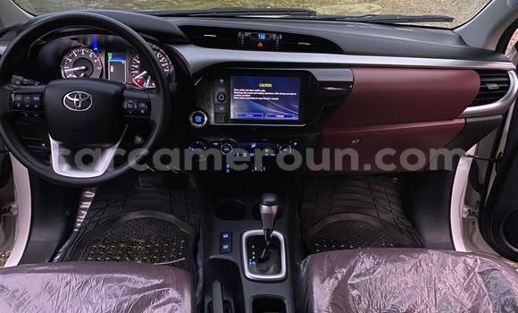 Acheter Import Voiture Toyota Hilux Blanc à Douala, Littoral Cameroon Acheter Import Voiture Toyota Hilux Blanc à Douala, Littoral Cameroon