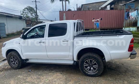Acheter Occasion Voiture Toyota Hiluxe VIGO Blanc à Douala, Littoral Cameroon Acheter Occasion Voiture Toyota Hiluxe VIGO Blanc à Douala, Littoral Cameroon