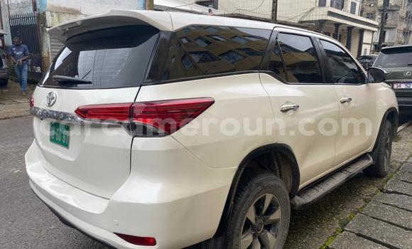 Acheter Import Voiture Toyota Fortuner Blanc à Douala, Littoral Cameroon Acheter Import Voiture Toyota Fortuner Blanc à Douala, Littoral Cameroon