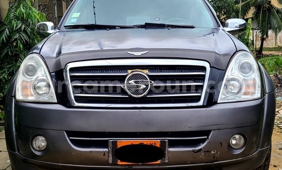Acheter Occasion Voiture SsangYong Rexton Noir à Douala, Littoral Cameroon Acheter Occasion Voiture SsangYong Rexton Noir à Douala, Littoral Cameroon
