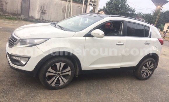 Acheter Import Voiture Kia Sportage Blanc à Douala, Littoral Cameroon Acheter Import Voiture Kia Sportage Blanc à Douala, Littoral Cameroon