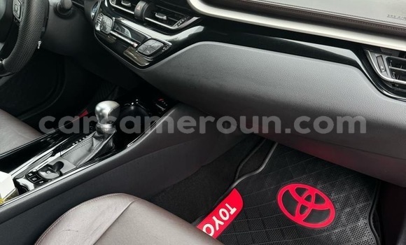 Acheter Import Voiture Toyota C-HR Autre à Douala, Littoral Cameroon Acheter Import Voiture Toyota C-HR Autre à Douala, Littoral Cameroon