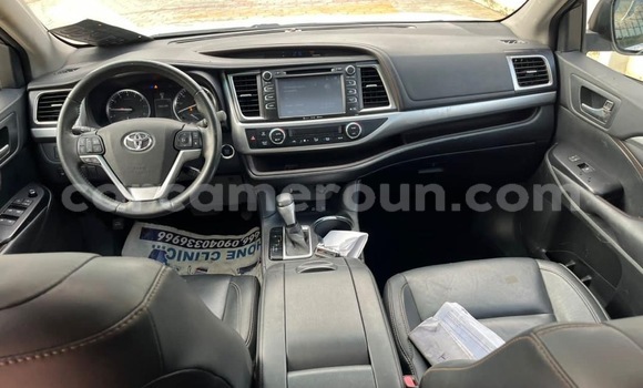 Acheter Neuf Voiture Toyota Highlander Blanc à Douala, Littoral Cameroon Acheter Neuf Voiture Toyota Highlander Blanc à Douala, Littoral Cameroon