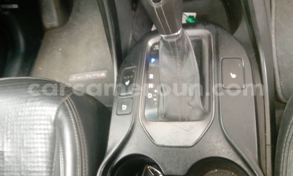 Sayi Na hannu Hyundai Santa Fe Sauran Mota in Douala a Ƙasar Kamaru Sayi Na hannu Hyundai Santa Fe Sauran Mota in Douala a Ƙasar Kamaru