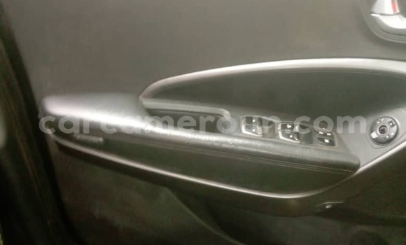 Sayi Na hannu Hyundai Santa Fe Sauran Mota in Douala a Ƙasar Kamaru Sayi Na hannu Hyundai Santa Fe Sauran Mota in Douala a Ƙasar Kamaru