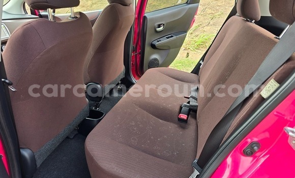 Acheter Occasion Voiture Toyota Yaris Rouge à Yaoundé, Central Cameroon Acheter Occasion Voiture Toyota Yaris Rouge à Yaoundé, Central Cameroon