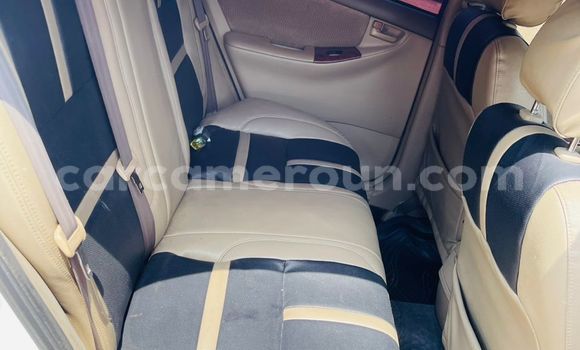 Sayi Na hannu Toyota Corolla Black Mota in Douala a Ƙasar Kamaru Sayi Na hannu Toyota Corolla Black Mota in Douala a Ƙasar Kamaru