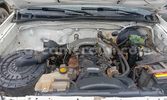 Acheter Occasion Voiture Toyota Hilux Blanc à Douala, Littoral Cameroon Acheter Occasion Voiture Toyota Hilux Blanc à Douala, Littoral Cameroon