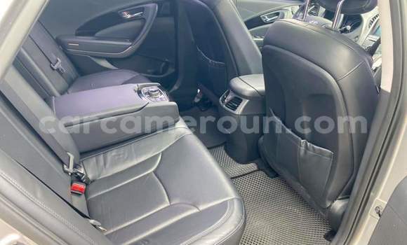 Sayi Na hannu Hyundai Grandeur Azurfa Mota in Yaounde a Babban Kamaru Sayi Na hannu Hyundai Grandeur Azurfa Mota in Yaounde a Babban Kamaru