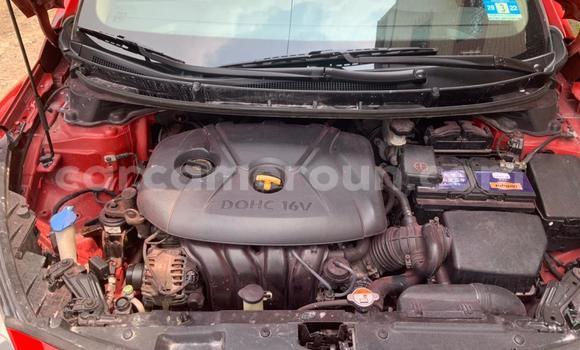 Sayi Na hannu Hyundai Elantra Red Mota in Douala a Ƙasar Kamaru Sayi Na hannu Hyundai Elantra Red Mota in Douala a Ƙasar Kamaru