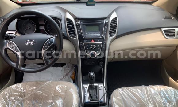 Sayi Na hannu Hyundai Elantra Red Mota in Douala a Ƙasar Kamaru Sayi Na hannu Hyundai Elantra Red Mota in Douala a Ƙasar Kamaru