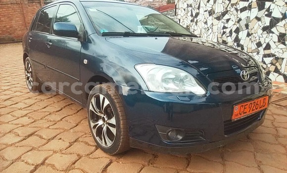 Acheter Occasion Voiture Toyota Corolla Bleu à Yaoundé, Central Cameroon