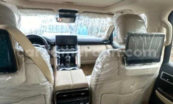 Sayi Sabo Toyota Land Cruiser White Mota in Douala a Ƙasar Kamaru Sayi Sabo Toyota Land Cruiser White Mota in Douala a Ƙasar Kamaru