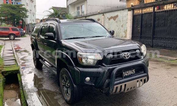 Sayi Na hannu Toyota Tacoma Black Mota in Douala a Ƙasar Kamaru Sayi Na hannu Toyota Tacoma Black Mota in Douala a Ƙasar Kamaru