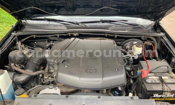 Sayi Na hannu Toyota Tacoma Black Mota in Douala a Ƙasar Kamaru Sayi Na hannu Toyota Tacoma Black Mota in Douala a Ƙasar Kamaru