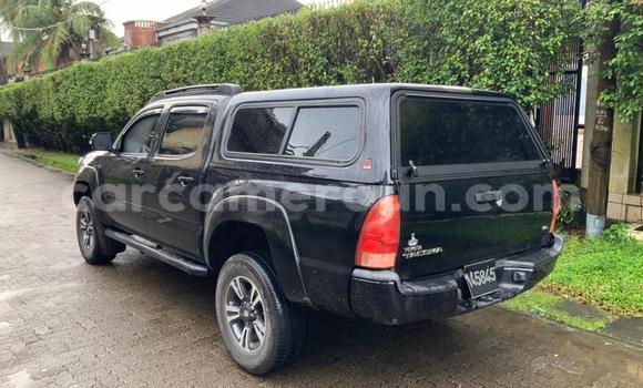 Sayi Na hannu Toyota Tacoma Black Mota in Douala a Ƙasar Kamaru Sayi Na hannu Toyota Tacoma Black Mota in Douala a Ƙasar Kamaru