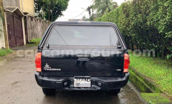 Sayi Na hannu Toyota Tacoma Black Mota in Douala a Ƙasar Kamaru Sayi Na hannu Toyota Tacoma Black Mota in Douala a Ƙasar Kamaru