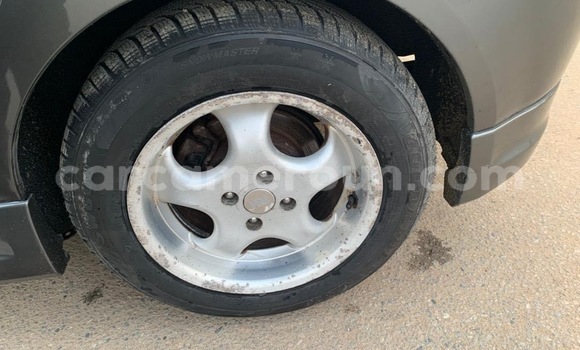 Acheter Occasion Voiture Toyota Corolla Gris à Douala, Littoral Cameroon Acheter Occasion Voiture Toyota Corolla Gris à Douala, Littoral Cameroon