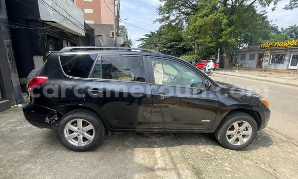 Sayi Na hannu Toyota RAV4 Black Mota in Douala a Ƙasar Kamaru Sayi Na hannu Toyota RAV4 Black Mota in Douala a Ƙasar Kamaru