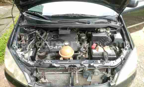 Buy Used Toyota Avensis Verso Silver Car in Douala in Littoral Cameroon Buy Used Toyota Avensis Verso Silver Car in Douala in Littoral Cameroon