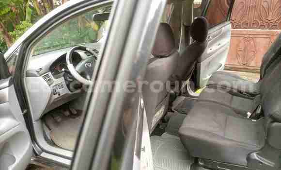Buy Used Toyota Avensis Verso Silver Car in Douala in Littoral Cameroon Buy Used Toyota Avensis Verso Silver Car in Douala in Littoral Cameroon