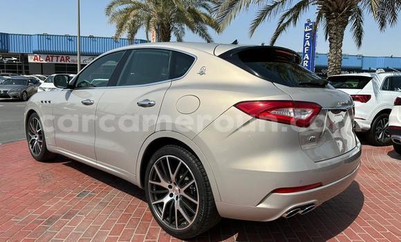 Sayi Sabo Maserati Levante M Mota in Douala a Ƙasar Kamaru Sayi Sabo Maserati Levante M Mota in Douala a Ƙasar Kamaru