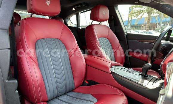 Sayi Sabo Maserati Levante M Mota in Douala a Ƙasar Kamaru Sayi Sabo Maserati Levante M Mota in Douala a Ƙasar Kamaru