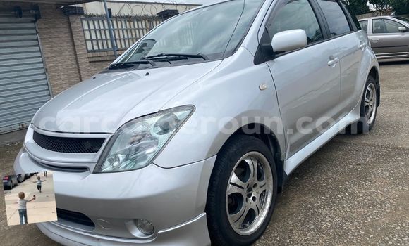 Acheter Occasion Voiture Toyota IST Gris à Douala, Littoral Cameroon Acheter Occasion Voiture Toyota IST Gris à Douala, Littoral Cameroon
